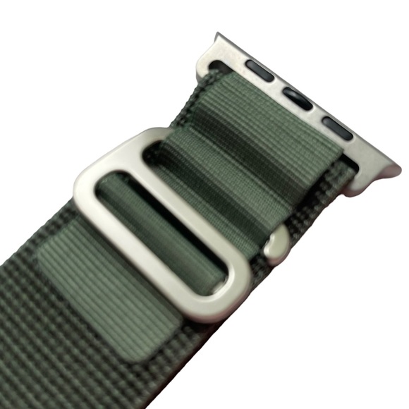 NEW 3 Alpine Loop Band Apple Watch ULTRA 49mm Starlight Olive Black NWT - Picture 10 of 11